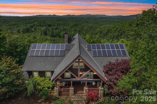 1072 Corsica Lane, Saluda, NC 28773