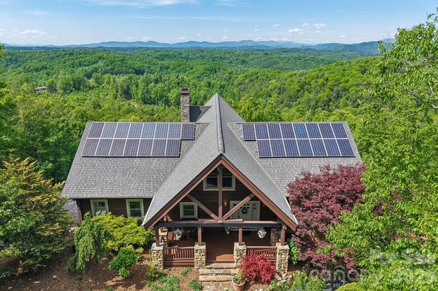 1072 Corsica Lane, Saluda, NC 28773