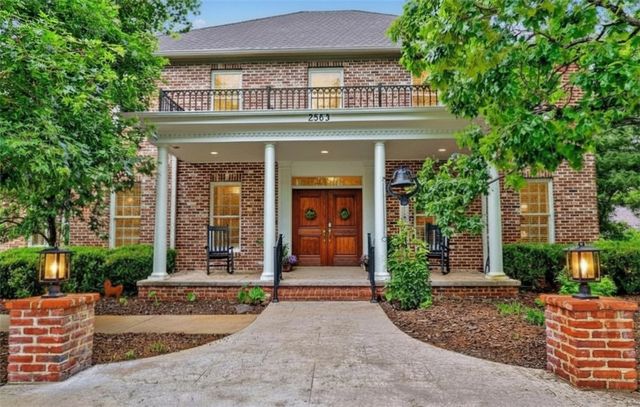 2563 N Toy Drive, Fayetteville, AR 72704