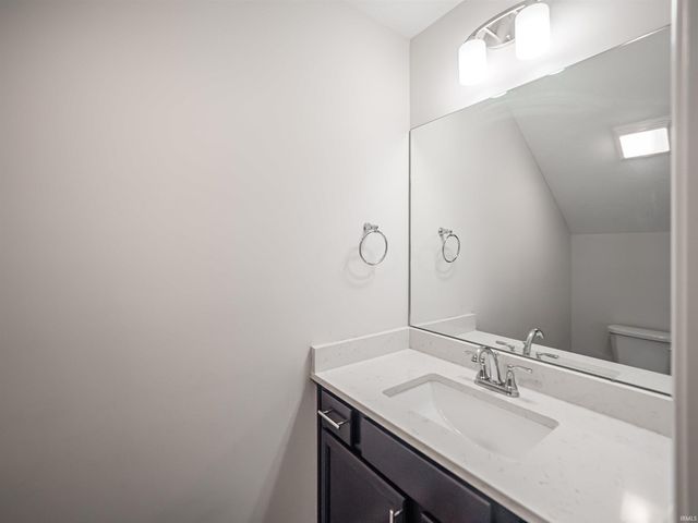 1041 Frost Drive, Evansville, IN 47725