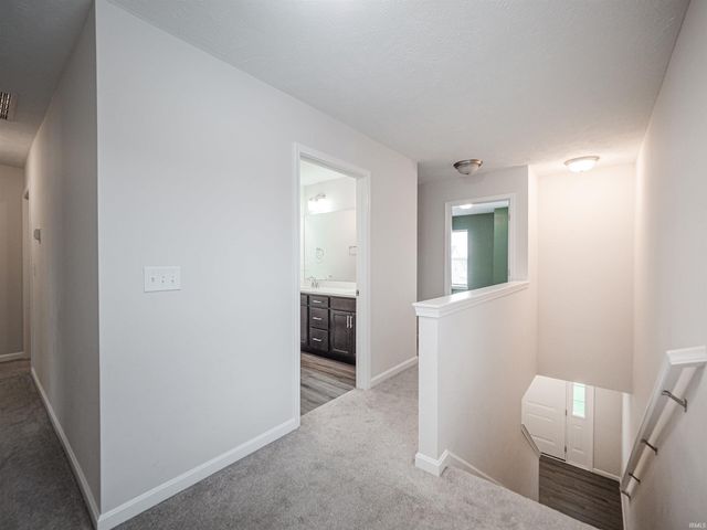 1041 Frost Drive, Evansville, IN 47725