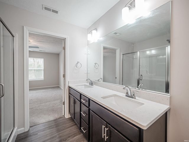 1041 Frost Drive, Evansville, IN 47725