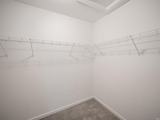 1041 Frost Drive, Evansville, IN 47725