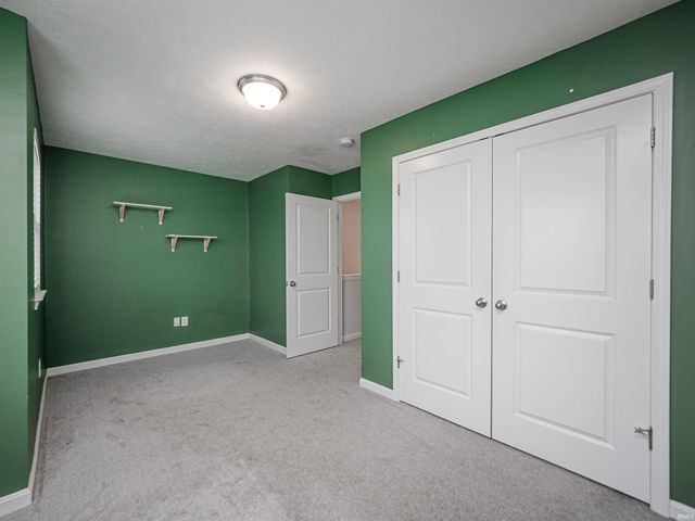 1041 Frost Drive, Evansville, IN 47725