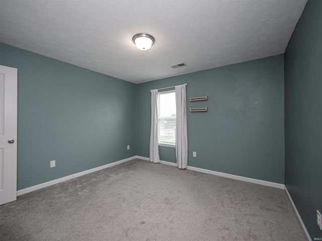 1041 Frost Drive, Evansville, IN 47725