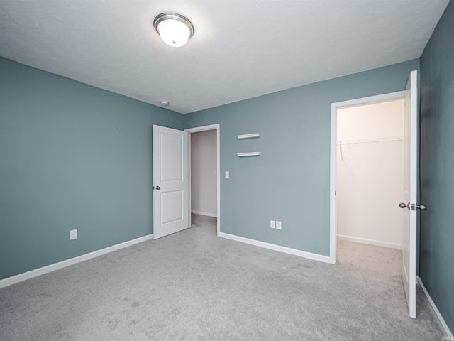 1041 Frost Drive, Evansville, IN 47725