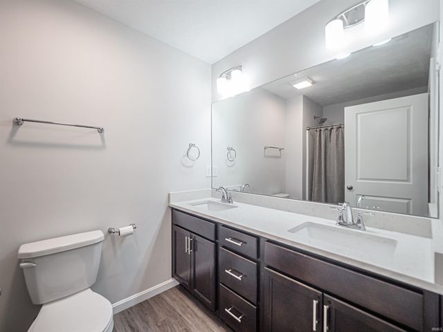 1041 Frost Drive, Evansville, IN 47725