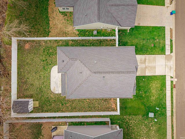 1041 Frost Drive, Evansville, IN 47725