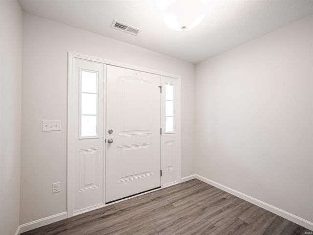 1041 Frost Drive, Evansville, IN 47725