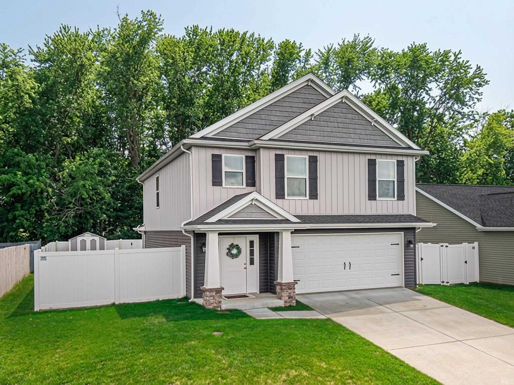 1041 Frost Drive, Evansville, IN 47725