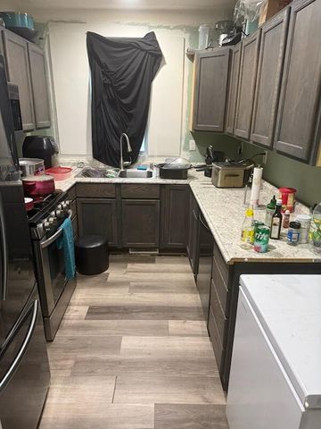 1937 Superior Street, Muskegon, MI 49442