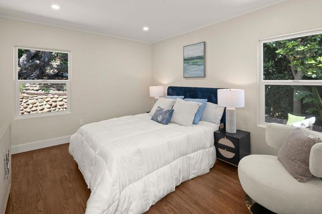 3911 California, San Diego, CA 92110