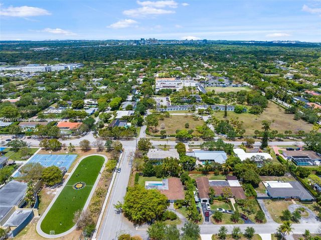 7255 SW 125th St, Pinecrest, FL 33156