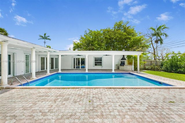 7255 SW 125th St, Pinecrest, FL 33156