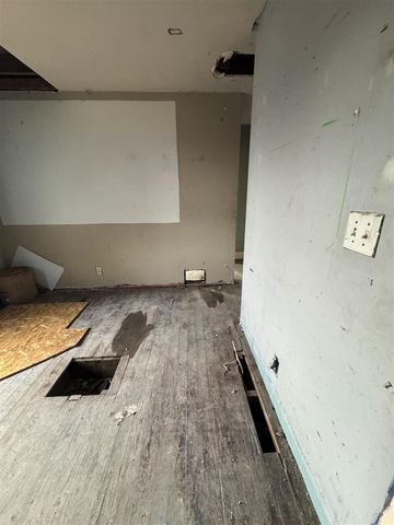 396 Upton Avenue, Battle Creek, MI 49037