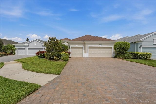 3613 WOODCLIFF LAKE TERRACE, Sarasota, FL 34243