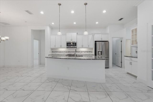 3613 WOODCLIFF LAKE TERRACE, Sarasota, FL 34243