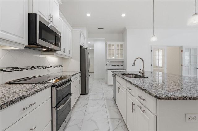3613 WOODCLIFF LAKE TERRACE, Sarasota, FL 34243