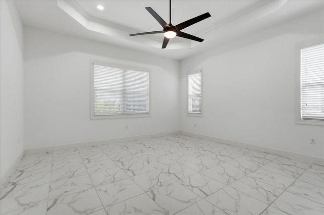 3613 WOODCLIFF LAKE TERRACE, Sarasota, FL 34243