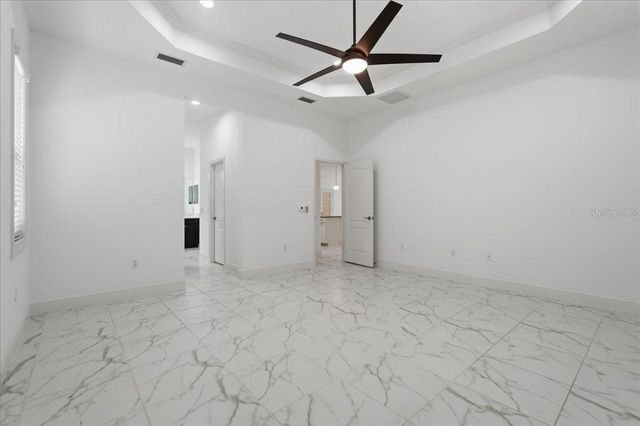 3613 WOODCLIFF LAKE TERRACE, Sarasota, FL 34243