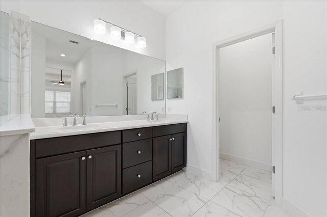 3613 WOODCLIFF LAKE TERRACE, Sarasota, FL 34243
