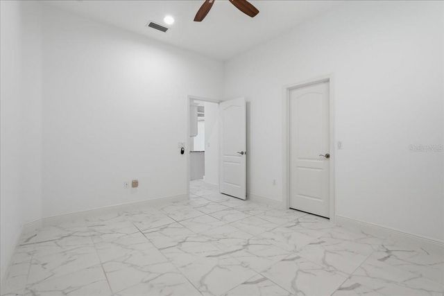 3613 WOODCLIFF LAKE TERRACE, Sarasota, FL 34243