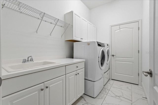 3613 WOODCLIFF LAKE TERRACE, Sarasota, FL 34243
