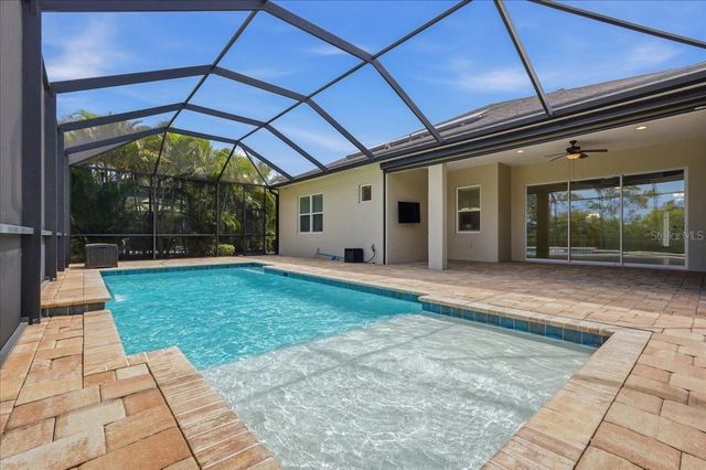3613 WOODCLIFF LAKE TERRACE, Sarasota, FL 34243