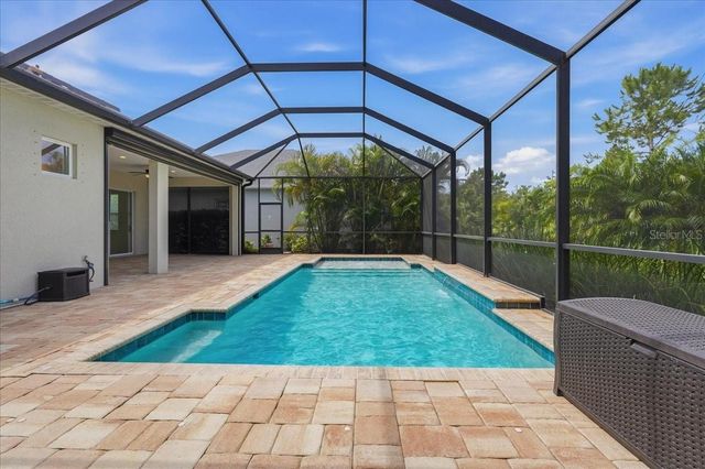 3613 WOODCLIFF LAKE TERRACE, Sarasota, FL 34243