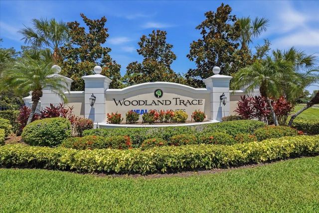 3613 WOODCLIFF LAKE TERRACE, Sarasota, FL 34243
