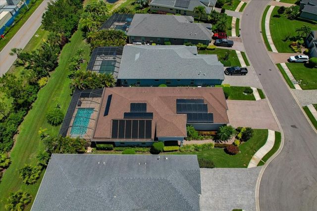 3613 WOODCLIFF LAKE TERRACE, Sarasota, FL 34243