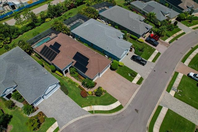 3613 WOODCLIFF LAKE TERRACE, Sarasota, FL 34243
