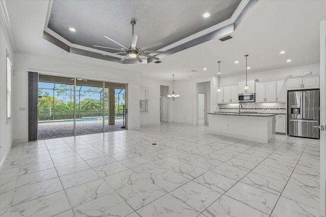 3613 WOODCLIFF LAKE TERRACE, Sarasota, FL 34243