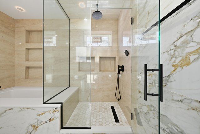 4500 N Saint Louis Avenue, Chicago, IL 60625