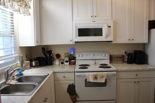 1025 Carolina Rd., Conway, SC 29526