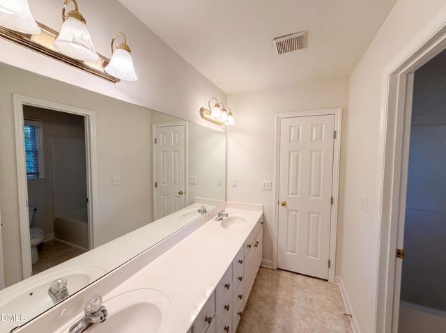 2005 Katesbridge Lane, Raleigh, NC 27614