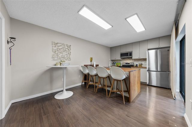 5278 MIDDLE COURT 114, Orlando, FL 32811