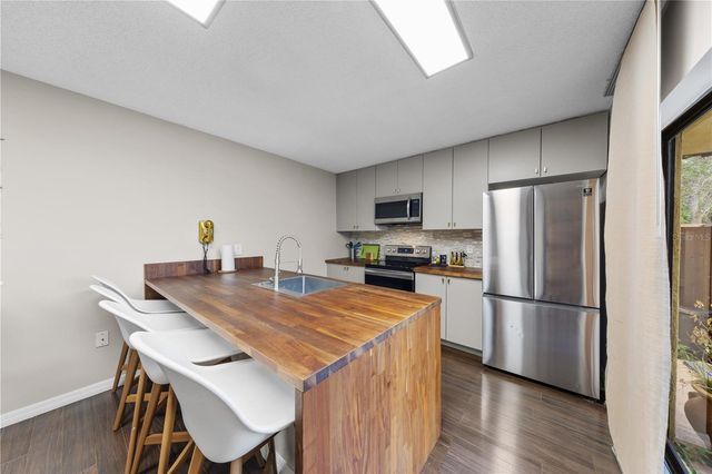 5278 MIDDLE COURT 114, Orlando, FL 32811