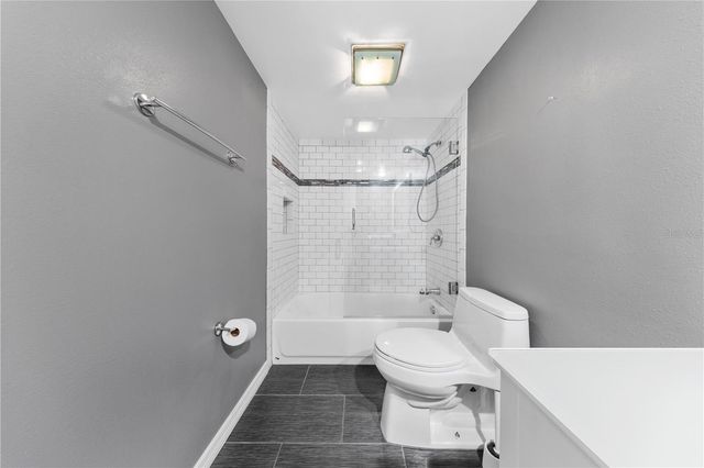 5278 MIDDLE COURT 114, Orlando, FL 32811