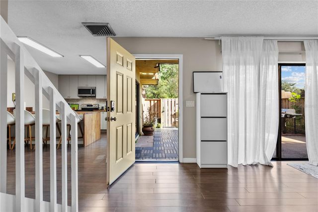 5278 MIDDLE COURT 114, Orlando, FL 32811