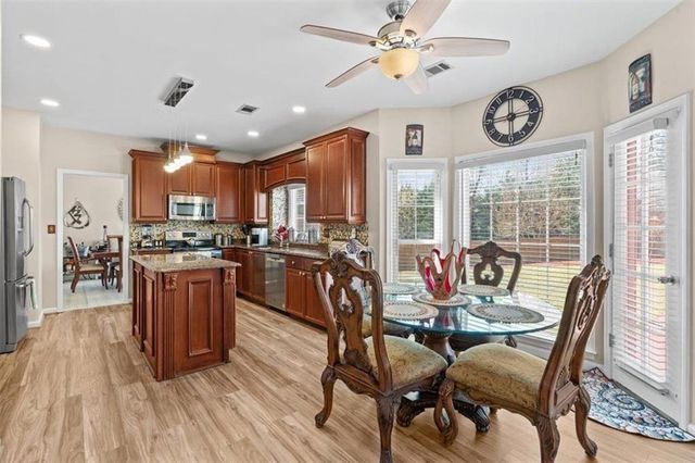 3448 Highborne Connector NE, Marietta, GA 30066