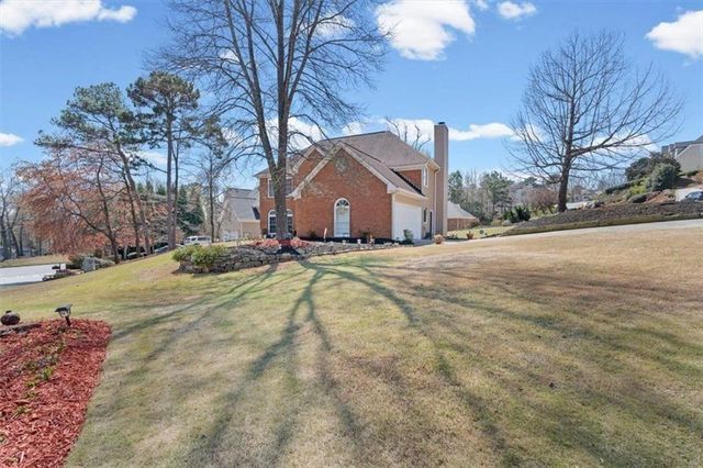 3448 Highborne Connector NE, Marietta, GA 30066