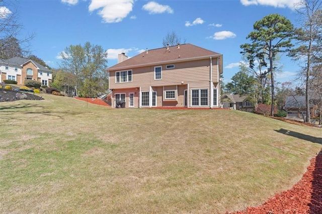 3448 Highborne Connector NE, Marietta, GA 30066