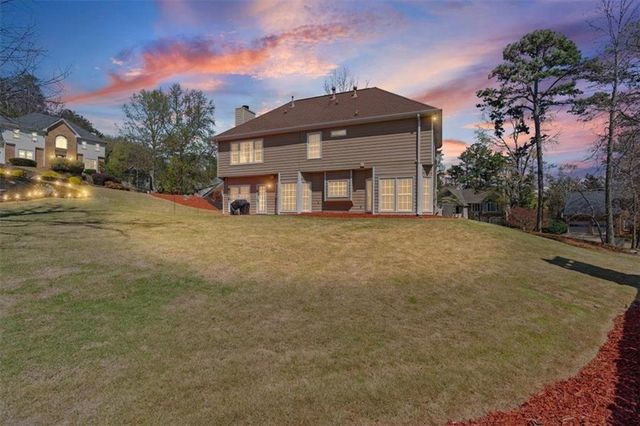 3448 Highborne Connector NE, Marietta, GA 30066