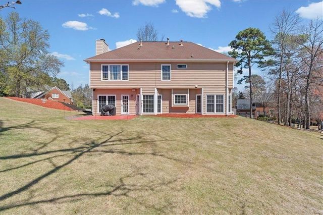 3448 Highborne Connector NE, Marietta, GA 30066