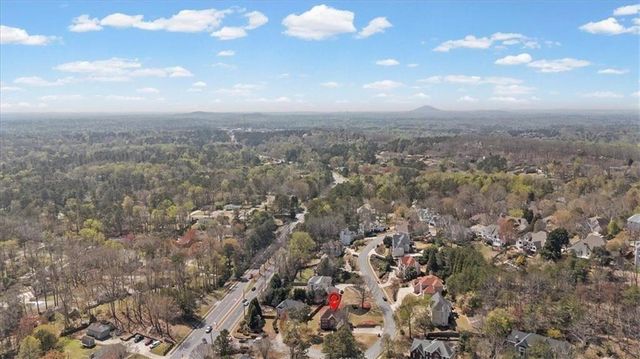 3448 Highborne Connector NE, Marietta, GA 30066