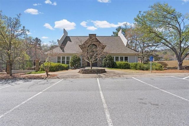 3448 Highborne Connector NE, Marietta, GA 30066