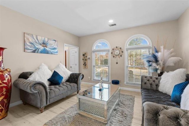 3448 Highborne Connector NE, Marietta, GA 30066