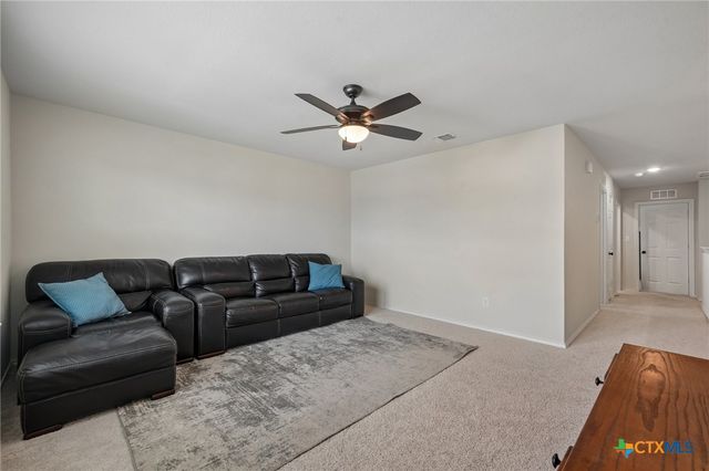 4037 Sun Meadow Lane, Seguin, TX 78155