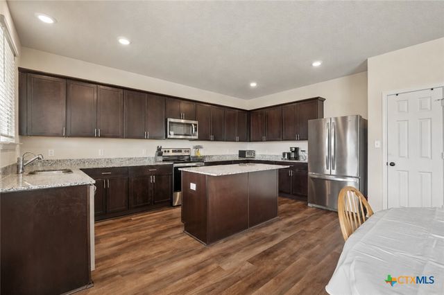 4037 Sun Meadow Lane, Seguin, TX 78155